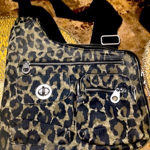 Baggallini leopard crossbody